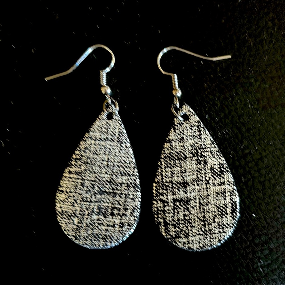 Metallic leather teardrop earrings